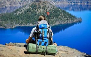 Sırt Çantalı Gezgin