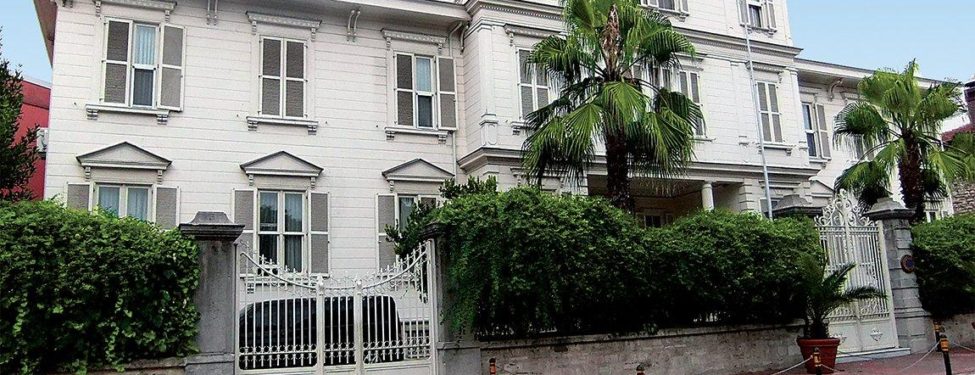 Kumkapı Gezilecek Yerleri